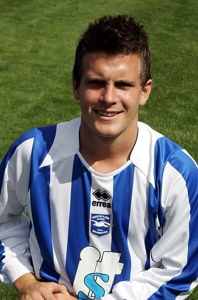 Dean Cox: Star Midfielder of Brighton and Hove Albion FC