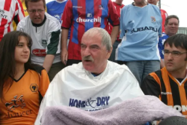 Buy Des Lynam gets a soaking