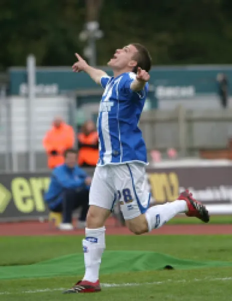 Buy Dean Cox celebrates his first goal