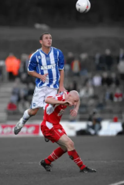 Buy Joel Lynch challenges in the air