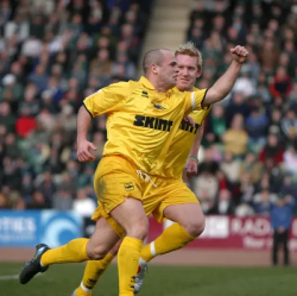 Buy Charlie Oatway celebrates his goal against Plymouth Argyle (2004/05)