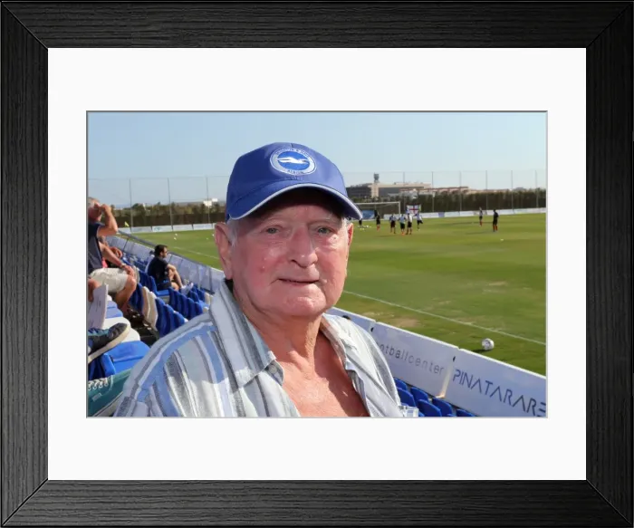 Framed Print : Brighton & Hove Albion FC: Pre-Season Training July 2014 Framed Print : Brighton & Hove Albion FC: Pre-Season Training July 2014