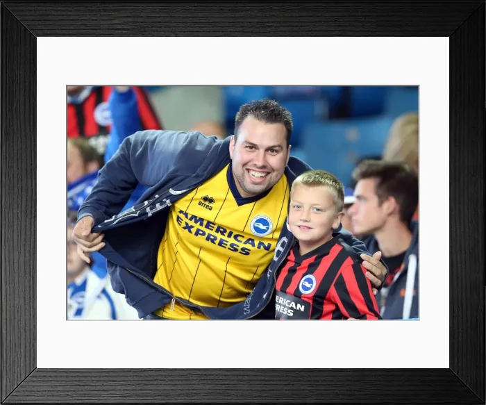 Framed Print : Brighton & Hove Albion 2014-15: Away Game at Leeds United (19 / 08 / 14) Framed Print : Brighton & Hove Albion 2014-15: Away Game at Leeds United (19 / 08 / 14)