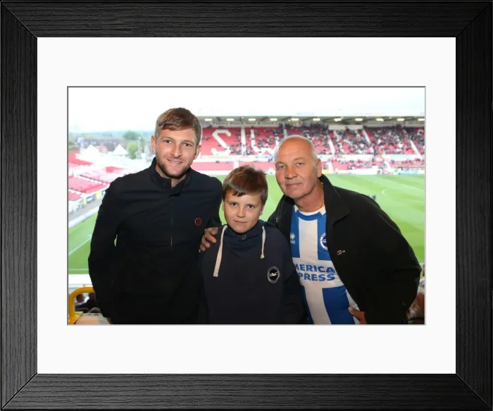 Framed Print : Brighton & Hove Albion vs Swindon Town: 2014-15 Away Game (August 26, 2014) Framed Print : Brighton & Hove Albion vs Swindon Town: 2014-15 Away Game (August 26, 2014)
