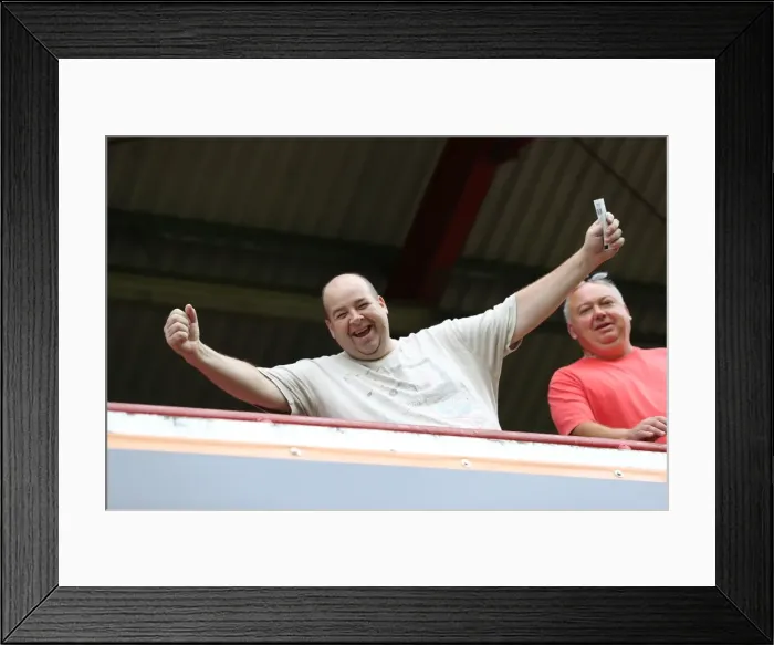 Framed Print : Brighton & Hove Albion 2014-15: Away Game at Brentford (September 13, 2014)