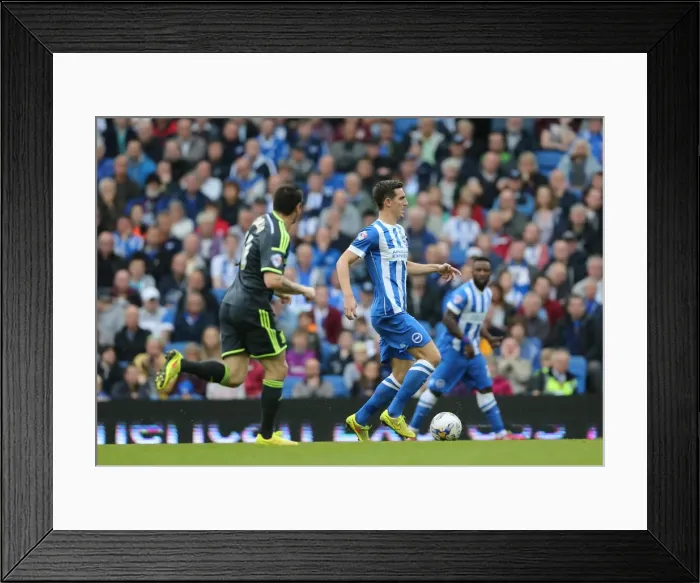 Framed Print : Brighton's Lewis Dunk Breaks Forward Against Middlesbrough (October 2014) Framed Print : Brighton's Lewis Dunk Breaks Forward Against Middlesbrough (October 2014)