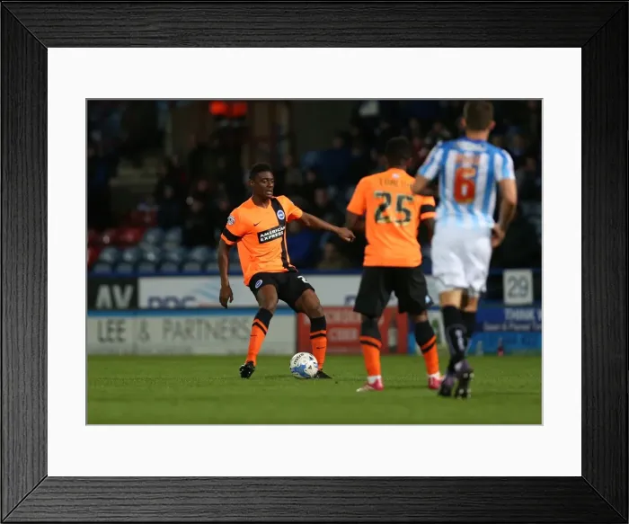 Framed Print : Rohan Ince in Action: Huddersfield vs. Brighton & Hove Albion, Championship Clash (21OCT14) Framed Print : Rohan Ince in Action: Huddersfield vs. Brighton & Hove Albion, Championship Clash (21OCT14)