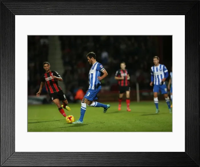 Framed Print : Gordon Greer: Battle at the Stadiums - Brighton & Hove Albion vs Bournemouth (November 2014)