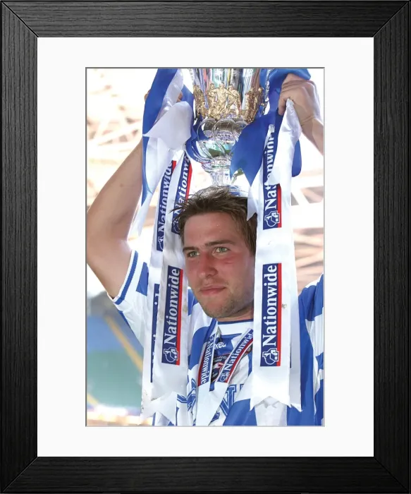 Framed Print : 2004 Play-off Final Framed Print : 2004 Play-off Final