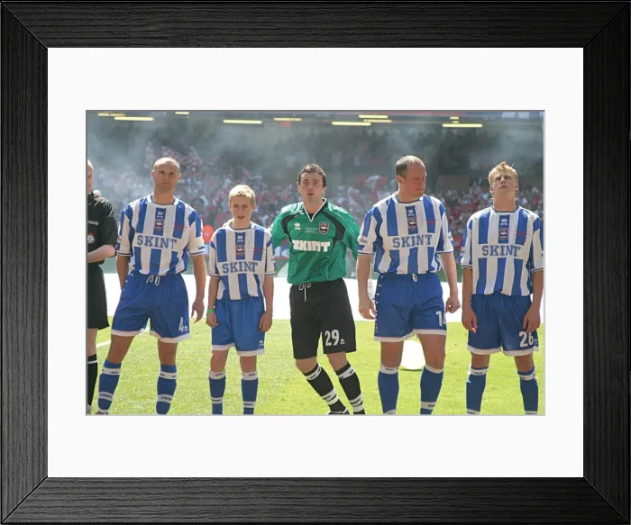Framed Print : Brighton & Hove Albion's Epic Journey to the Premier League: 2004 Championship Play-off Final Victory