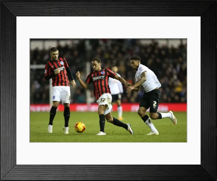 Framed Print : Elliott Bennett in Action: Derby County vs. Brighton & Hove Albion, Sky Bet Championship (December 6, 2014) Framed Print : Elliott Bennett in Action: Derby County vs. Brighton & Hove Albion, Sky Bet Championship (December 6, 2014)