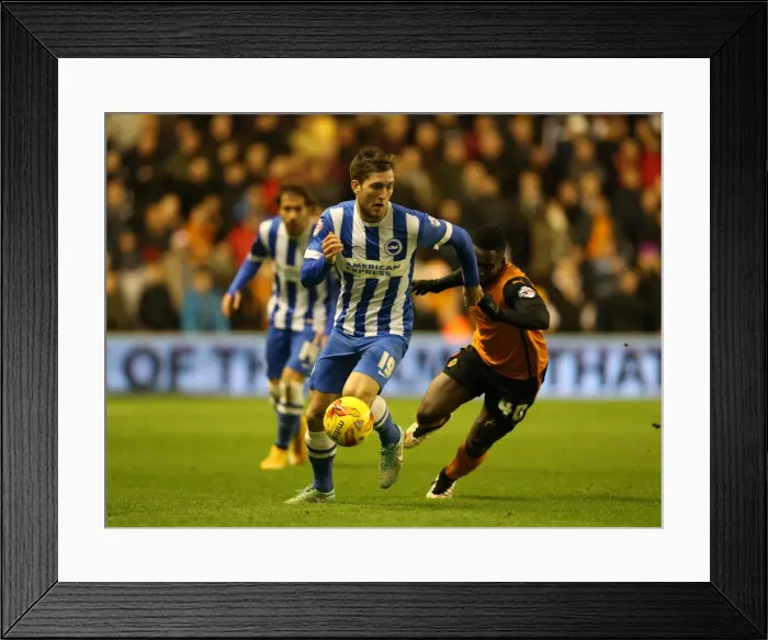 Framed Print : Gary Gardner Faces Off Against Wolverhampton Wanderers in Intense Sky Bet Championship Clash (20DEC14) Framed Print : Gary Gardner Faces Off Against Wolverhampton Wanderers in Intense Sky Bet Championship Clash (20DEC14)