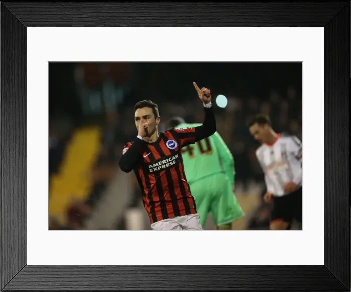 Framed Print : Colunga Scores Penalty for Brighton against Fulham at Craven Cottage (29DEC14) Framed Print : Colunga Scores Penalty for Brighton against Fulham at Craven Cottage (29DEC14)