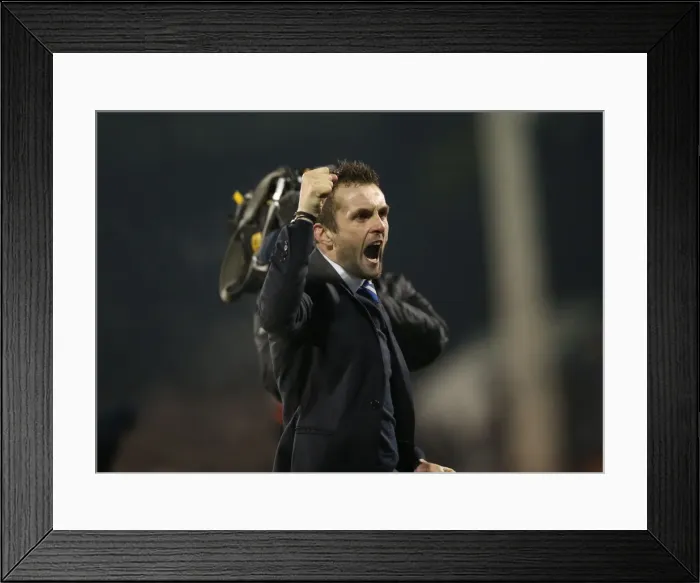 Framed Print : Nathan Jones in Action: Fulham vs. Brighton & Hove Albion, Craven Cottage, 29th December 2014 Framed Print : Nathan Jones in Action: Fulham vs. Brighton & Hove Albion, Craven Cottage, 29th December 2014