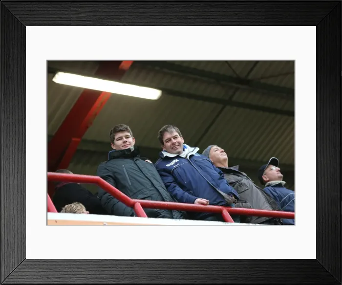 Framed Print : Brighton and Hove Albion FA Cup Fans Passionate Support at Brentford (03JAN15) Framed Print : Brighton and Hove Albion FA Cup Fans Passionate Support at Brentford (03JAN15)