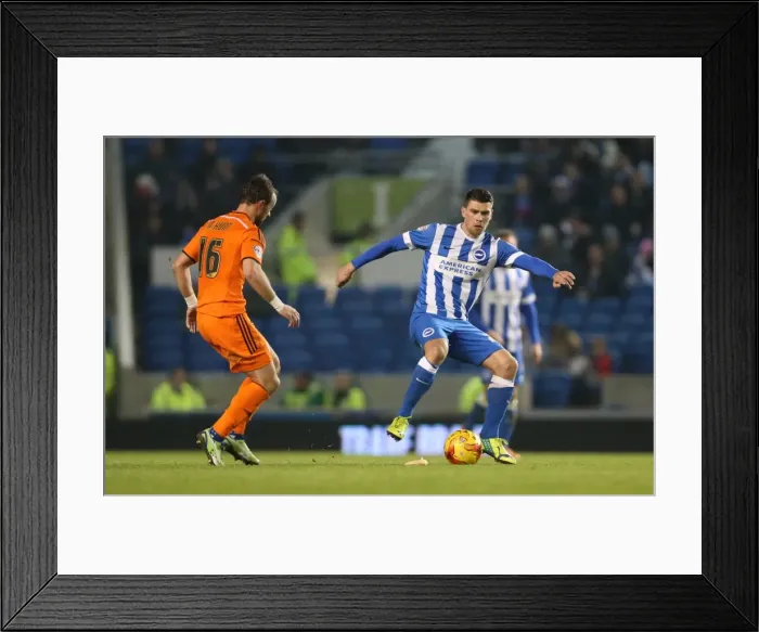 Framed Print : Brighton's Danny Holla Fights for Possession Against Ipswich Town in Sky Bet Championship Clash, January 2015 Framed Print : Brighton's Danny Holla Fights for Possession Against Ipswich Town in Sky Bet Championship Clash, January 2015