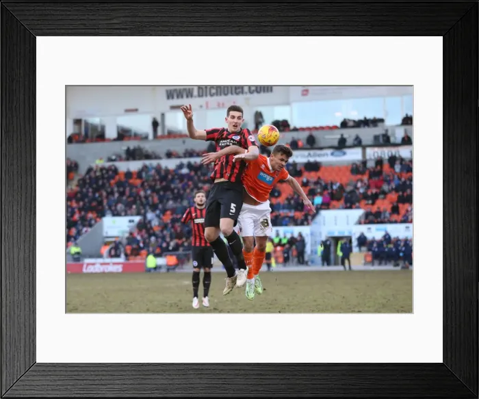 Framed Print : Lewis Dunk in Action: Brighton and Hove Albion vs. Blackpool, Sky Bet Championship (31Jan15) Framed Print : Lewis Dunk in Action: Brighton and Hove Albion vs. Blackpool, Sky Bet Championship (31Jan15)
