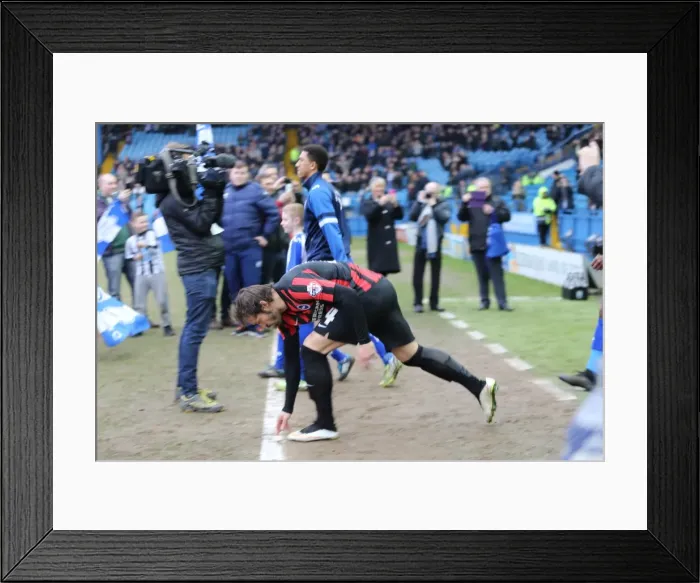 Framed Print : Inigo Calderon in Action: Sheffield Wednesday vs. Brighton and Hove Albion, 2015 Framed Print : Inigo Calderon in Action: Sheffield Wednesday vs. Brighton and Hove Albion, 2015