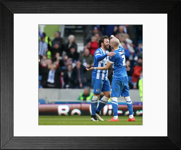 Framed Print : Brighton's Inigo Calderon Scores His Second Goal Against Birmingham City (21FEB15) Framed Print : Brighton's Inigo Calderon Scores His Second Goal Against Birmingham City (21FEB15)