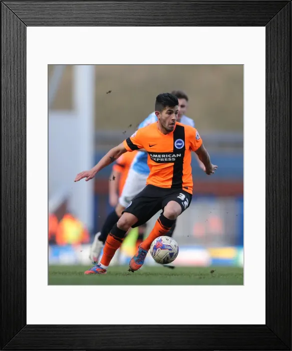 Framed Print : Brighton's Ledesma Goes Head-to-Head with Blackburn in Championship Showdown (21MAR15) Framed Print : Brighton's Ledesma Goes Head-to-Head with Blackburn in Championship Showdown (21MAR15)