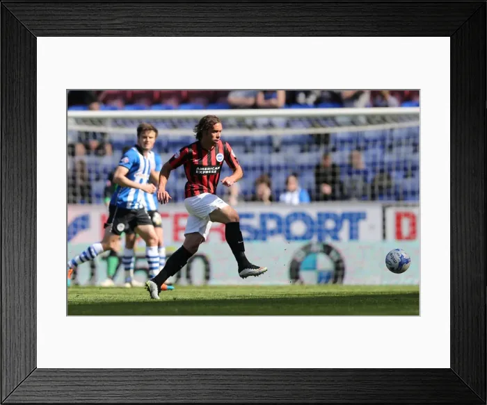 Framed Print : Inigo Calderon: Defending for Brighton and Hove Albion against Wigan Athletic, Sky Bet Championship, 18th April 2015 (DW Stadium) Framed Print : Inigo Calderon: Defending for Brighton and Hove Albion against Wigan Athletic, Sky Bet Championship, 18th April 2015 (DW Stadium)