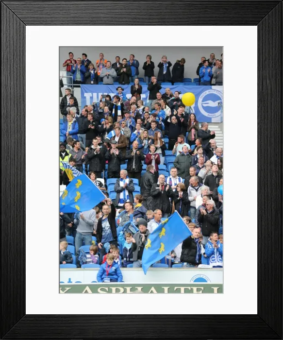 Framed Print : Passionate Showdown: Brighton & Hove Albion vs. Watford (25APR15) Framed Print : Passionate Showdown: Brighton & Hove Albion vs. Watford (25APR15)