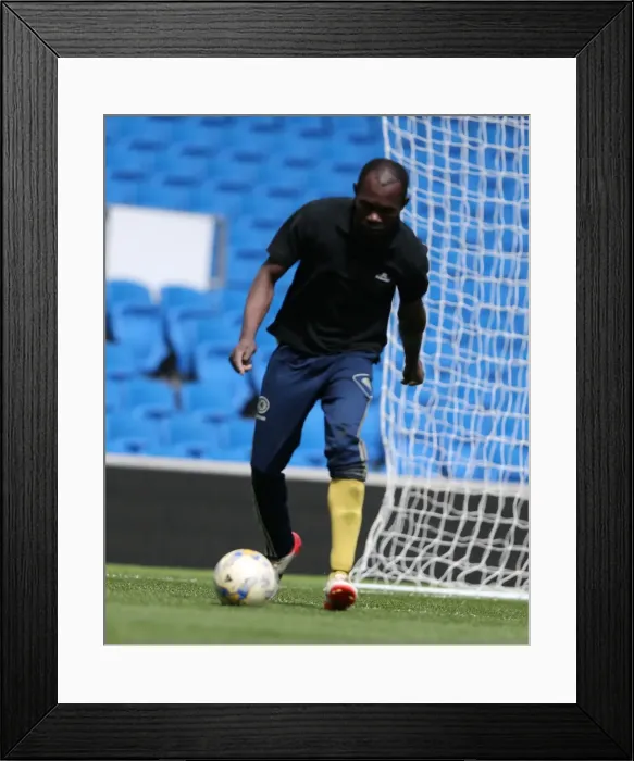 Framed Print : Play on the Pitch: Brighton & Hove Albion at American Express Community Stadium (28 April 2015)