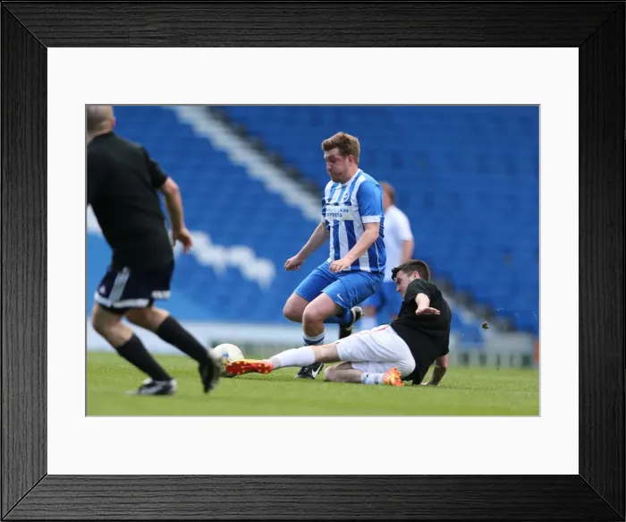Framed Print : Brighton & Hove Albion: Play on the Pitch - 28 April 2015, American Express Community Stadium Framed Print : Brighton & Hove Albion: Play on the Pitch - 28 April 2015, American Express Community Stadium