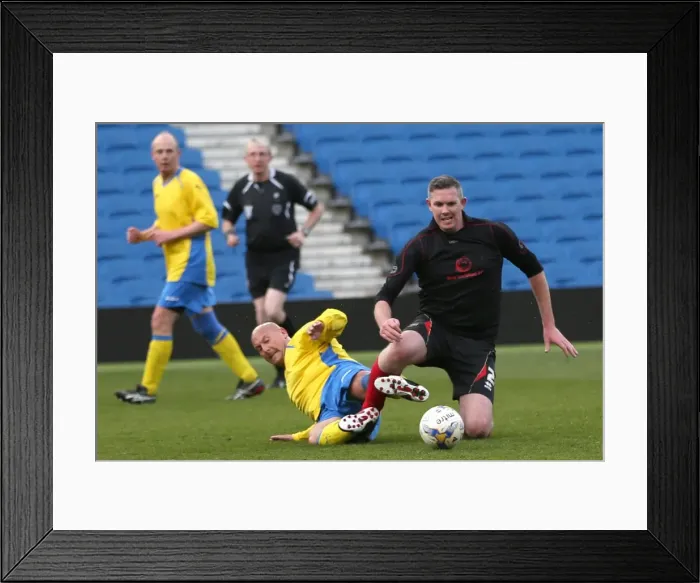 Framed Print : Brighton & Hove Albion: Playing on the Pitch (April 28, 2015) Framed Print : Brighton & Hove Albion: Playing on the Pitch (April 28, 2015)