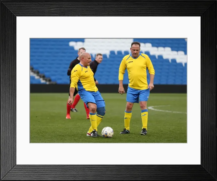 Framed Print : Brighton & Hove Albion: Playing on the Pitch (April 28, 2015) Framed Print : Brighton & Hove Albion: Playing on the Pitch (April 28, 2015)