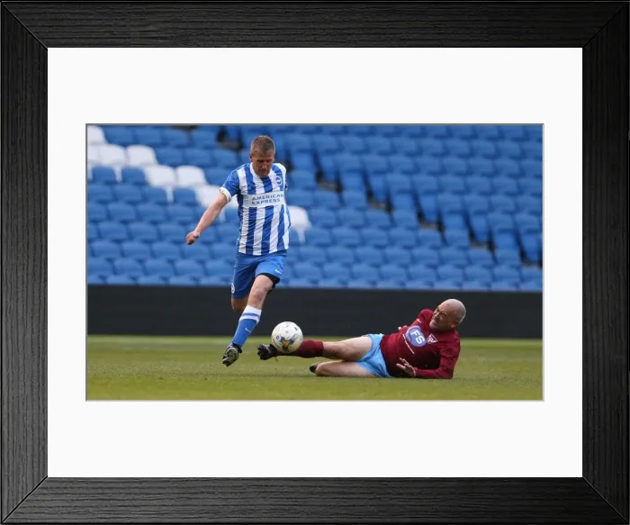 Framed Print : Play on the Pitch: Brighton & Hove Albion's Exciting Match at American Express Community Stadium (29 April 2015) Framed Print : Play on the Pitch: Brighton & Hove Albion's Exciting Match at American Express Community Stadium (29 April 2015)