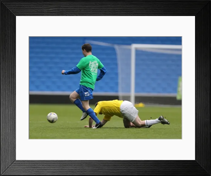 Framed Print : Brighton & Hove Albion: Play on the Pitch - APRIL 2015, American Express Community Stadium Framed Print : Brighton & Hove Albion: Play on the Pitch - APRIL 2015, American Express Community Stadium