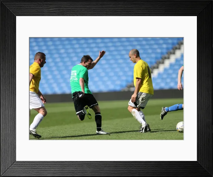 Framed Print : Brighton & Hove Albion: Play on the Pitch - American Express Community Stadium (30 April 2015)