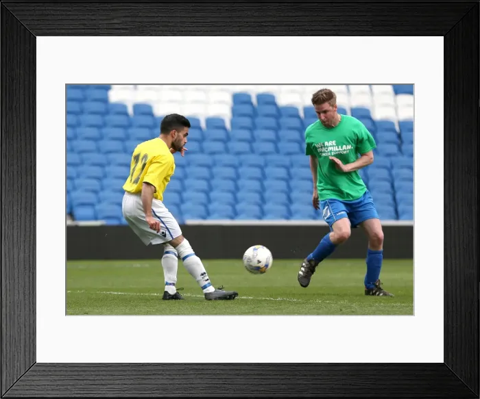 Framed Print : Brighton & Hove Albion: Playing on Pitch (April 30, 2015, 7:00 PM) Framed Print : Brighton & Hove Albion: Playing on Pitch (April 30, 2015, 7:00 PM)
