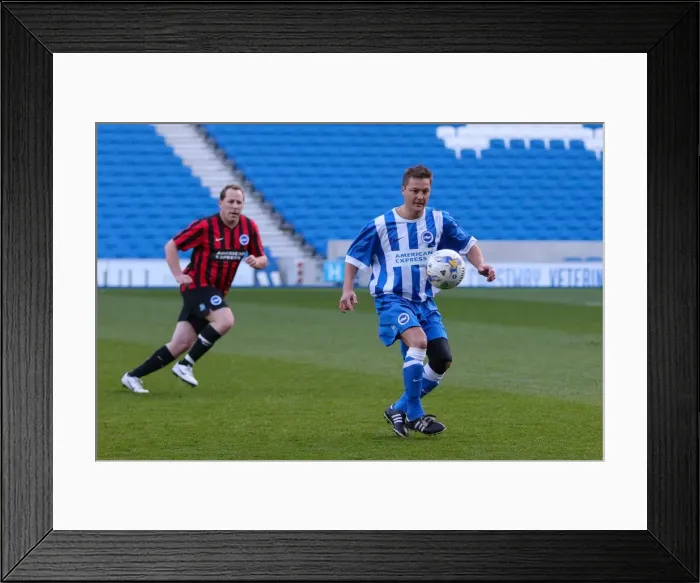 Framed Print : Brighton & Hove Albion: Play on the Pitch - APRIL 30, 2015 (EVE) Framed Print : Brighton & Hove Albion: Play on the Pitch - APRIL 30, 2015 (EVE)