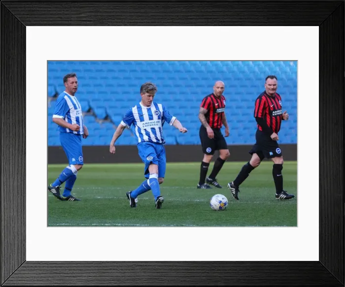 Framed Print : Brighton & Hove Albion: Play on the Pitch - A Exciting Moment from the 2015 EVE Match Framed Print : Brighton & Hove Albion: Play on the Pitch - A Exciting Moment from the 2015 EVE Match