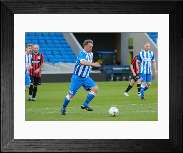 Framed Print : Brighton & Hove Albion: Play on the Pitch - American Express Community Stadium (30 April 2015) Framed Print : Brighton & Hove Albion: Play on the Pitch - American Express Community Stadium (30 April 2015)