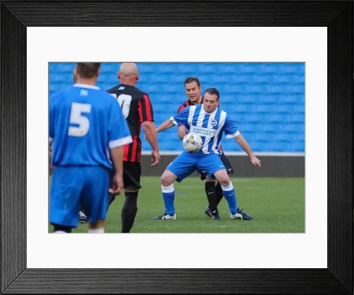 Framed Print : Brighton & Hove Albion: Play on the Pitch - APRIL 30, 2015 (EVE)