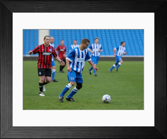 Framed Print : Brighton & Hove Albion: Play on the Pitch - APRIL 30, 2015 (EVE) Framed Print : Brighton & Hove Albion: Play on the Pitch - APRIL 30, 2015 (EVE)