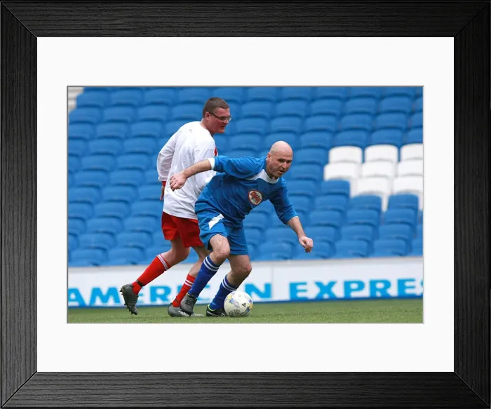 Framed Print : Brighton & Hove Albion: Playing on the Pitch - May 2015 Framed Print : Brighton & Hove Albion: Playing on the Pitch - May 2015