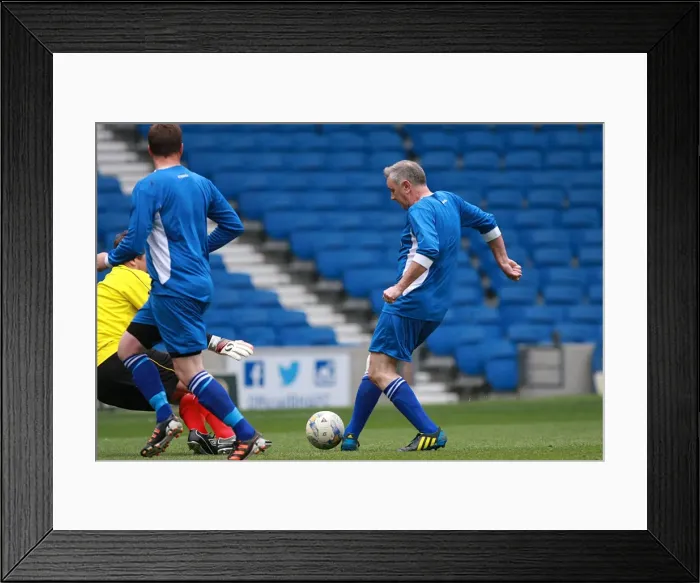 Framed Print : Brighton & Hove Albion: Playing on the Pitch (May 2015) Framed Print : Brighton & Hove Albion: Playing on the Pitch (May 2015)