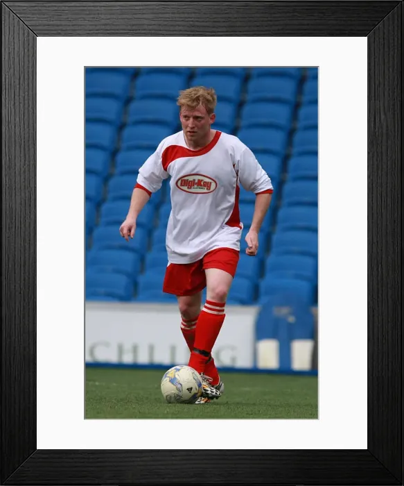 Framed Print : Brighton & Hove Albion: Playing on the Pitch - May 2015