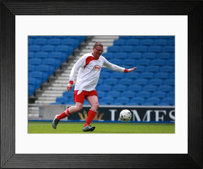 Framed Print : Brighton & Hove Albion: Playing on the Pitch - May 2015 Framed Print : Brighton & Hove Albion: Playing on the Pitch - May 2015