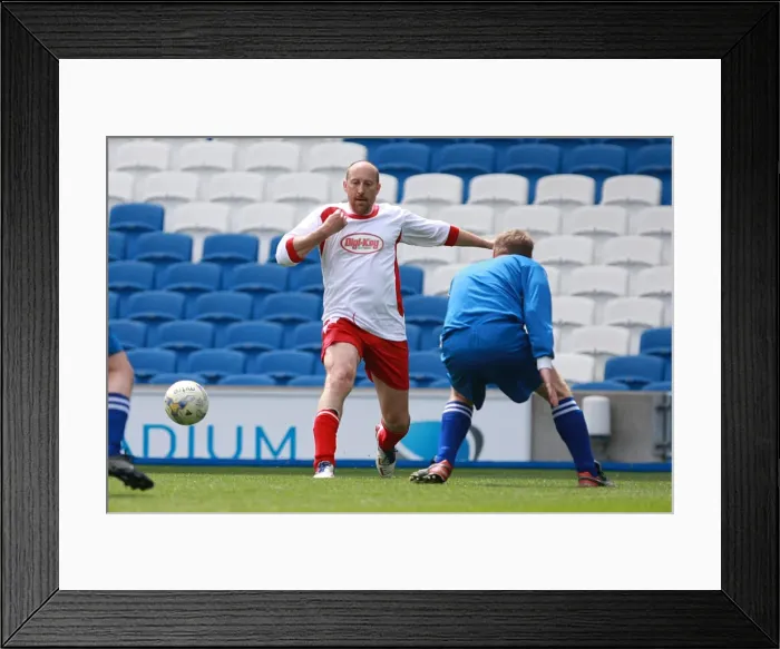 Framed Print : Brighton & Hove Albion: Playing on the Pitch - May 2015 Framed Print : Brighton & Hove Albion: Playing on the Pitch - May 2015