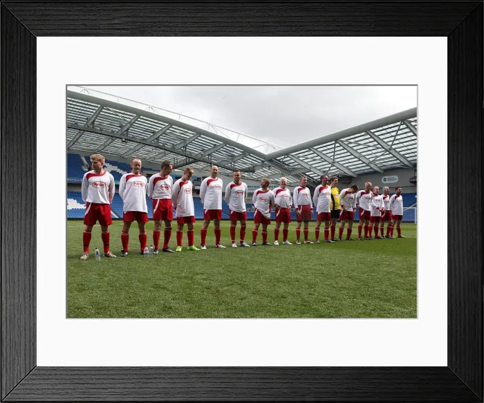 Framed Print : Brighton & Hove Albion: Playing on the Pitch - May 2015 Framed Print : Brighton & Hove Albion: Playing on the Pitch - May 2015