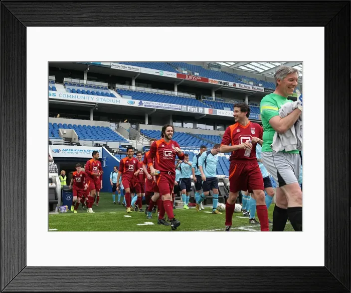 Framed Print : Ten Brighton & Hove Albion Players in Action during their Match (May 1, 2015) Framed Print : Ten Brighton & Hove Albion Players in Action during their Match (May 1, 2015)