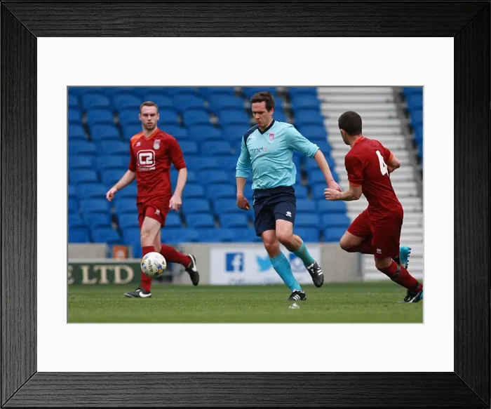 Framed Print : Ten Brighton & Hove Albion Players in Action during the May 1, 2015 Match Framed Print : Ten Brighton & Hove Albion Players in Action during the May 1, 2015 Match