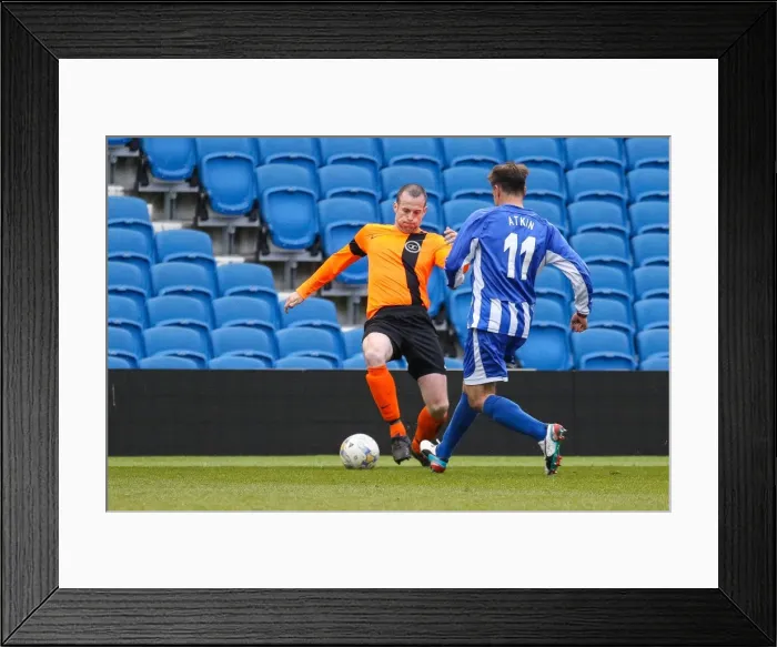 Framed Print : Brighton & Hove Albion: Play on the Pitch - 1st May 2015, American Express Community Stadium Framed Print : Brighton & Hove Albion: Play on the Pitch - 1st May 2015, American Express Community Stadium