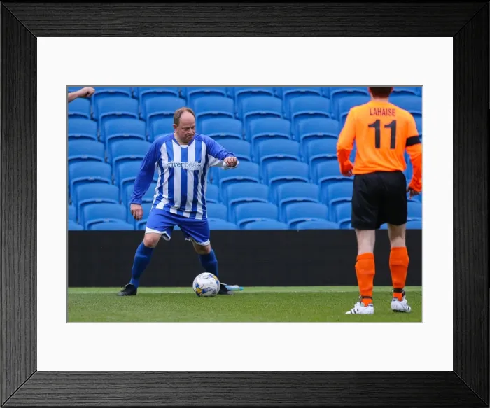Framed Print : Brighton & Hove Albion: Play on the Pitch - May 1, 2015 Framed Print : Brighton & Hove Albion: Play on the Pitch - May 1, 2015