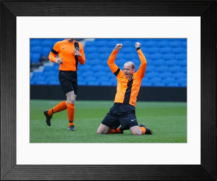 Framed Print : Brighton & Hove Albion: Play on the Pitch - May 1, 2015 (EVE) Framed Print : Brighton & Hove Albion: Play on the Pitch - May 1, 2015 (EVE)